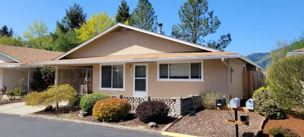 Rogue River, OR 97537,717 BROOKSIDE CIR