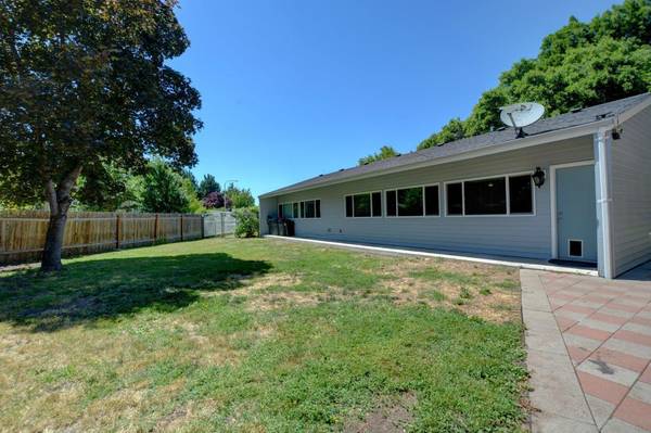 2541 Winslow Park CIR,  Medford,  OR 97504