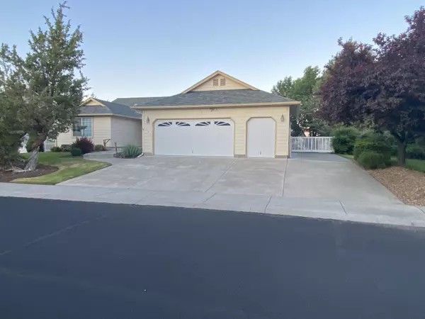 Redmond, OR 97756,4198 Tommy Armour LN