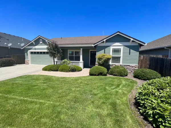 Eagle Point, OR 97524,623 Cedarwood DR