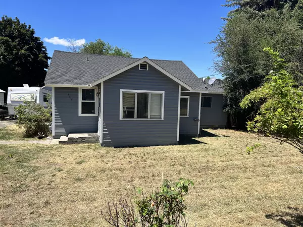 Klamath Falls, OR 97603,1718 Wiard ST