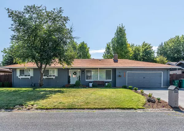 3811 Grenada WAY, Klamath Falls, OR 97603