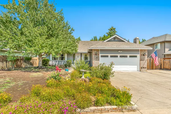 40 Vintage CIR, Jacksonville, OR 97530