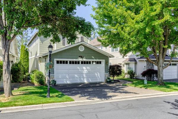 3579 South Village DR, Medford, OR 97504