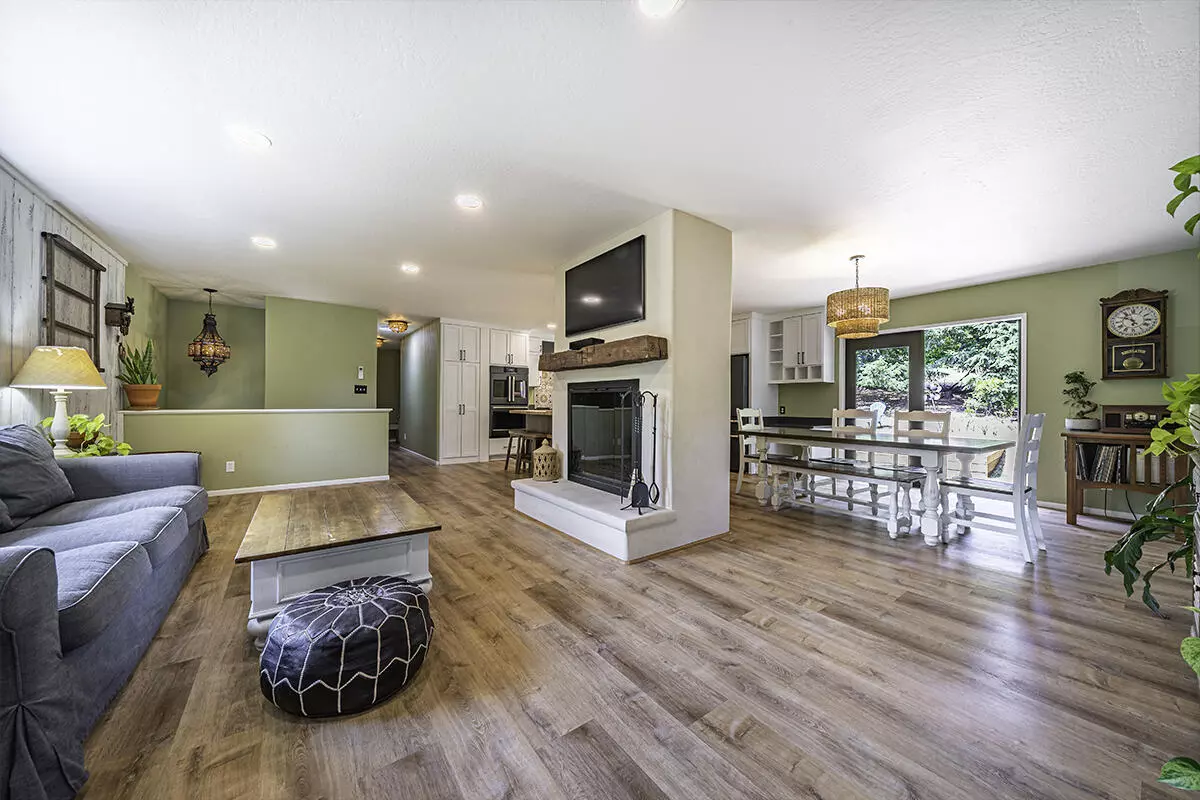 Ashland, OR 97520,767 Roca ST