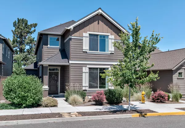 2905 Yew Park LN, Redmond, OR 97756