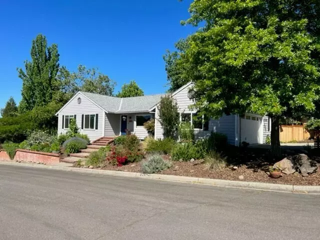 Medford, OR 97504,2871 Shanteal PL