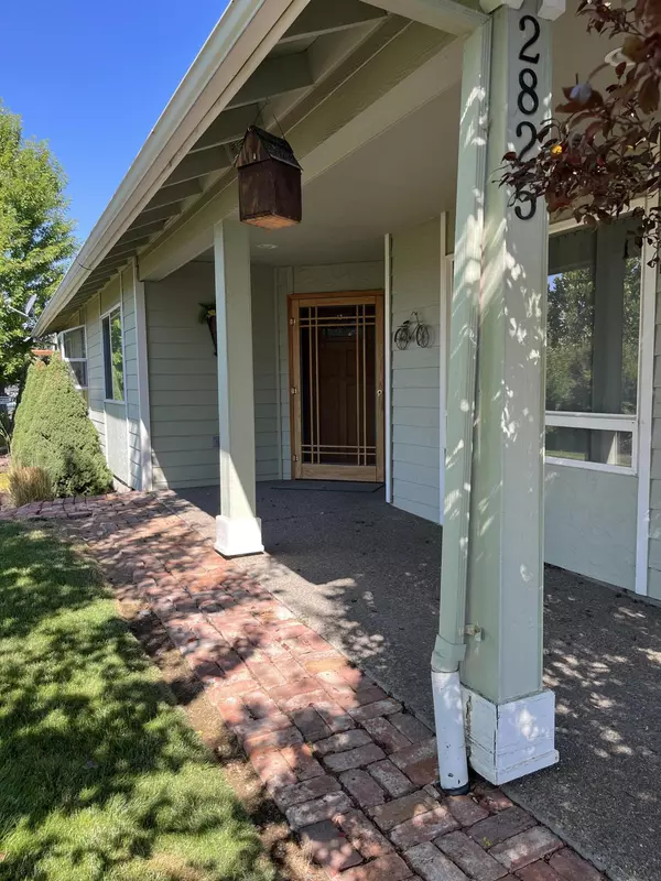 2825 Yellowpine RD, Prineville, OR 97754