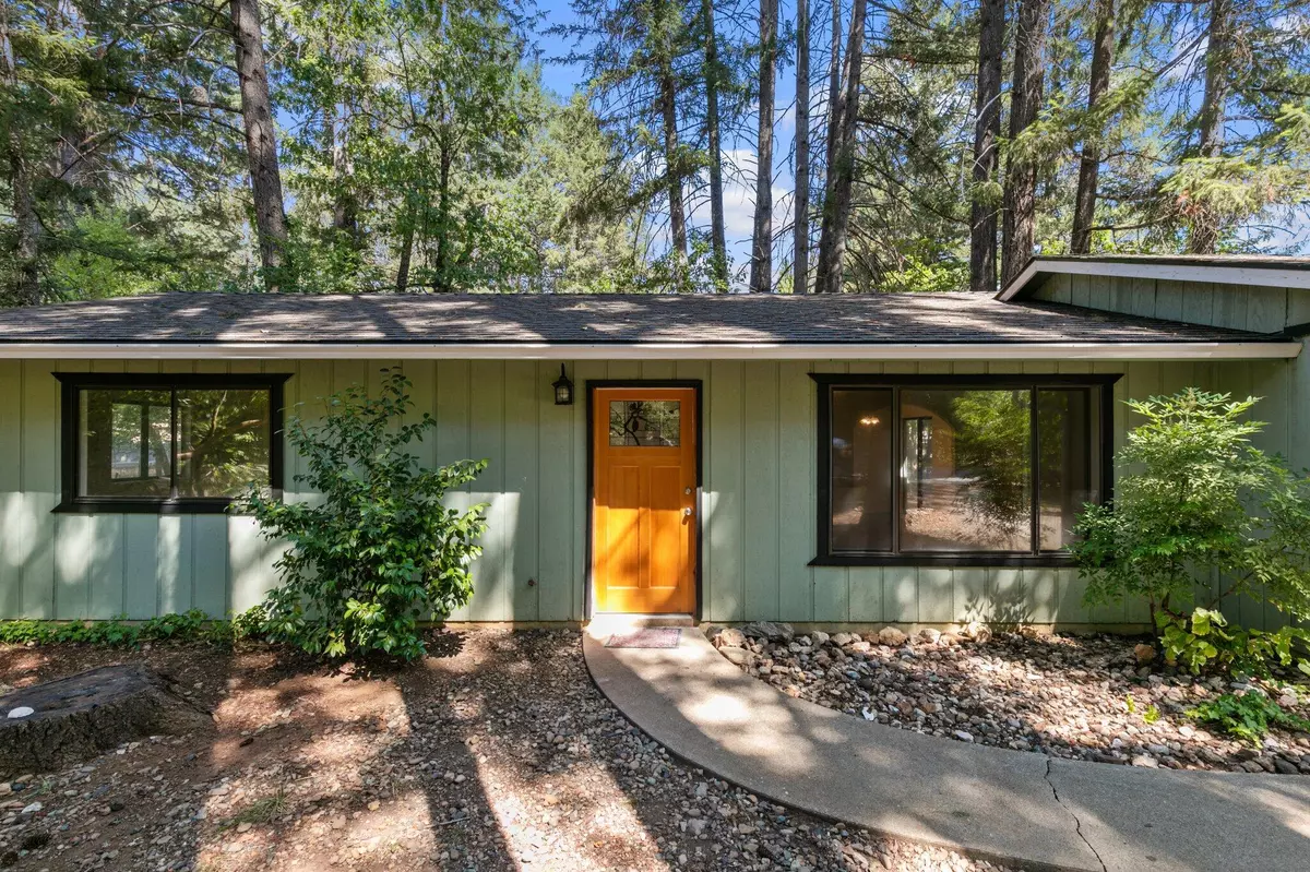 Cave Junction, OR 97523,404 Schumacher ST