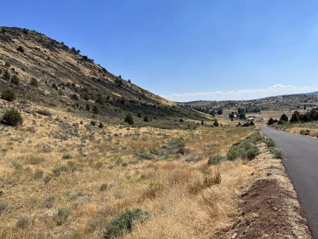 Klamath Falls, OR 97601,Lot 83 Peregrine Heights