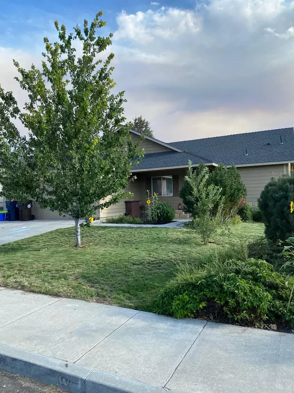 Redmond, OR 97756,754 Quince PL