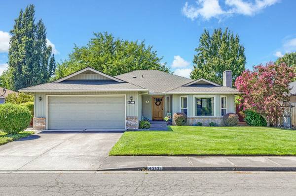 2431 Powell ST, Medford, OR 97504