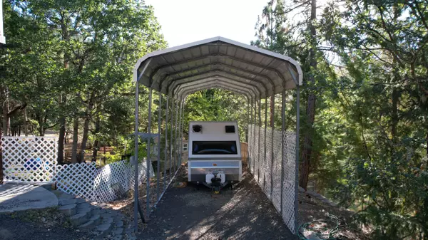 Prospect, OR 97536,135 Manzanita DR