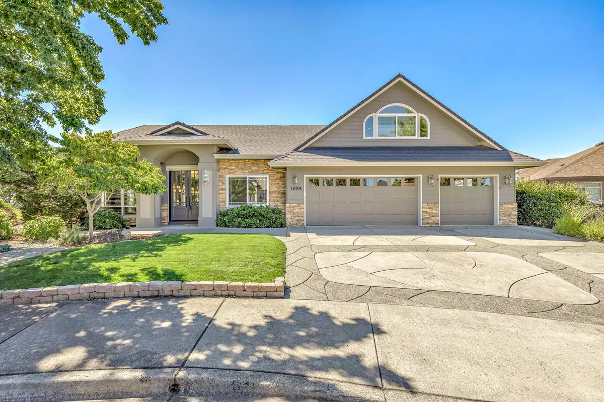 Eagle Point, OR 97524,1085 Oak Grove CT