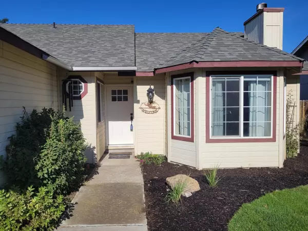 Redmond, OR 97756,1957 Ivy PL