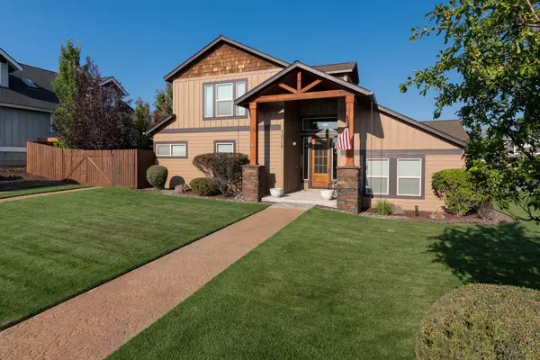 3826 Cascade Vista DR, Redmond, OR 97756