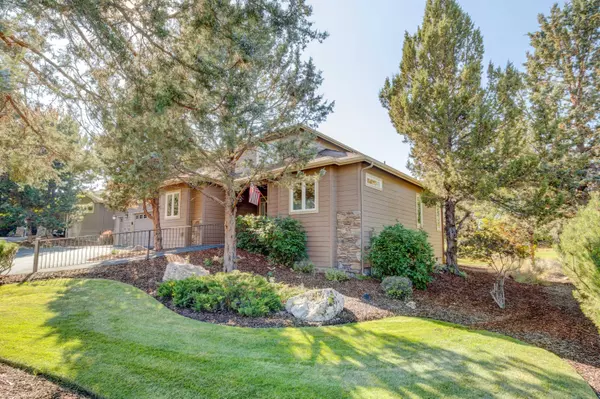 645 Nutcracker DR, Redmond, OR 97756