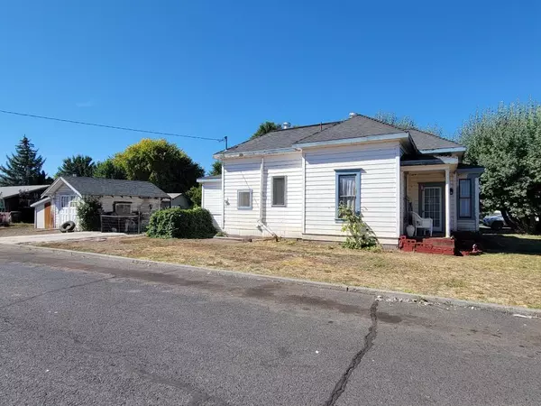 Prineville, OR 97754,592 7th ST