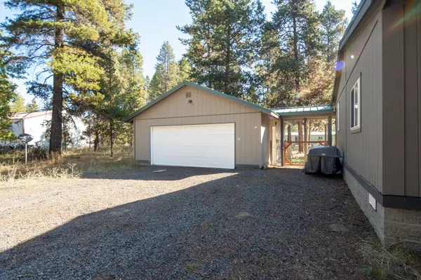 La Pine, OR 97739,52960 Forest WAY