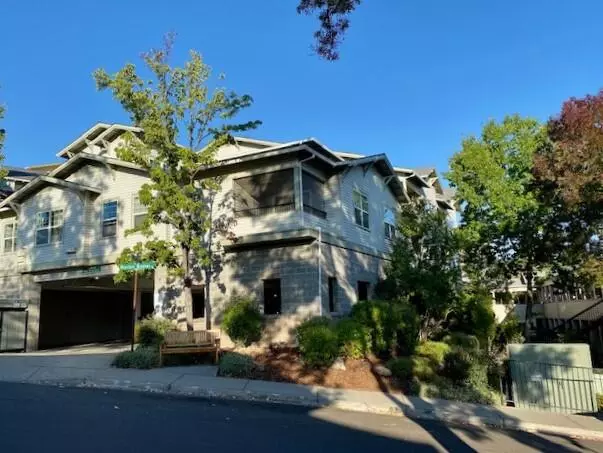 Ashland, OR 97520,924 Mountain Meadows CIR