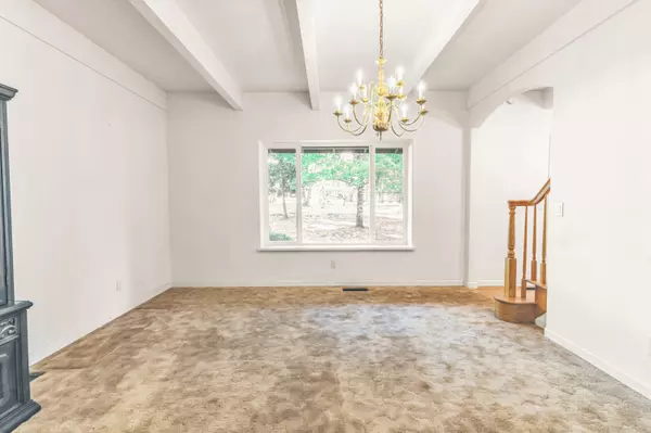 Grants Pass, OR 97527,1998 Southgate WAY