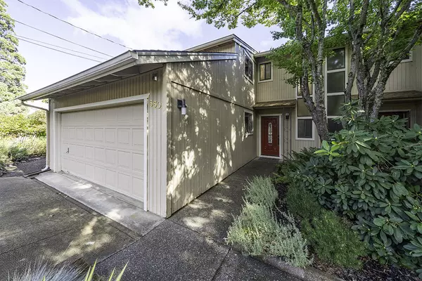 550 Maple WAY, Ashland, OR 97520