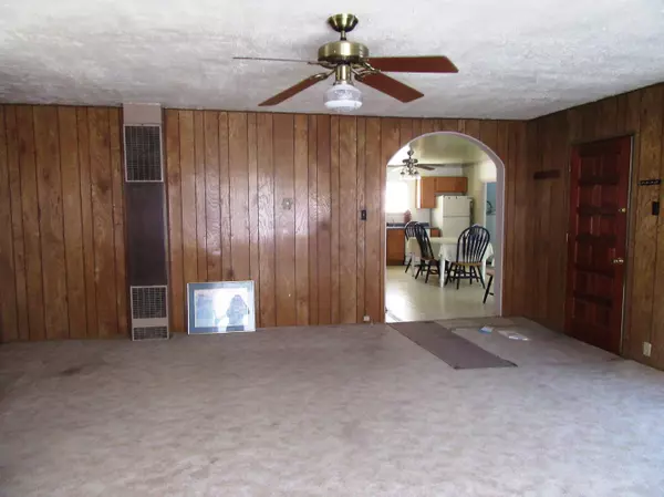 Tulelake, CA 96134,522,534 D ST
