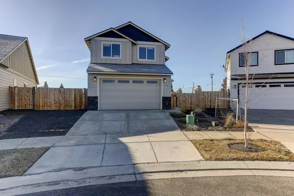 5014 Zenith AVE, Redmond, OR 97756