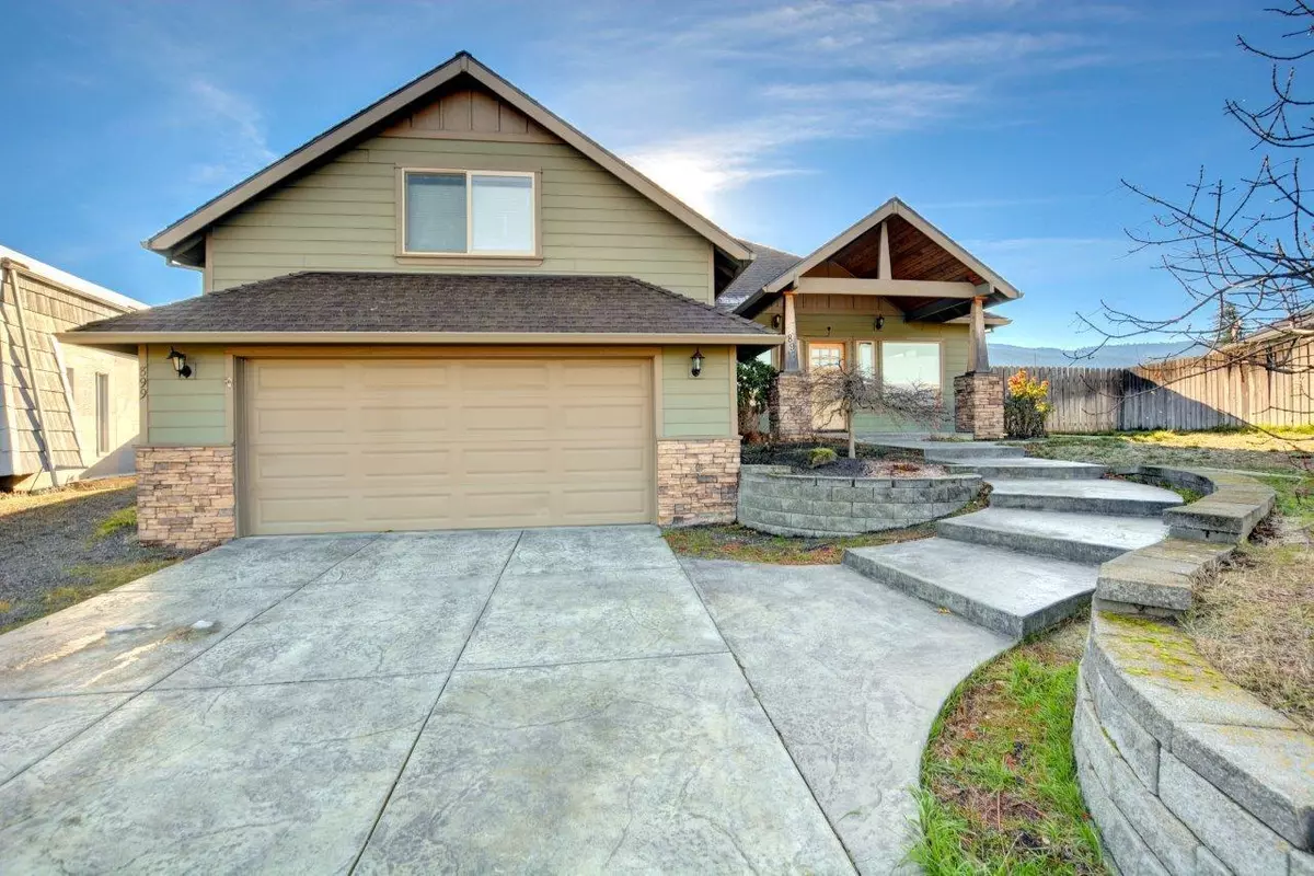 Ashland, OR 97520,897 Oak Knoll DR