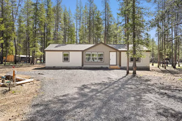 51974 Wickiup AVE, La Pine, OR 97739