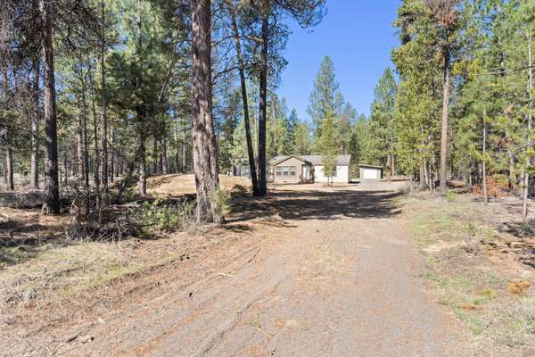 15656 6th ST, La Pine, OR 97739