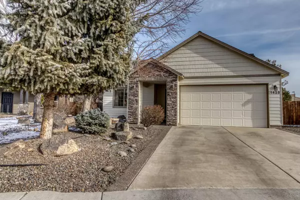 Redmond, OR 97756,1425 Teakwood CT