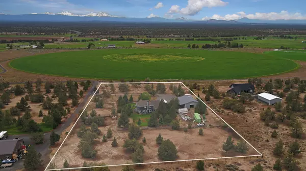 Powell Butte, OR 97753,13680 Rust Bucket RD