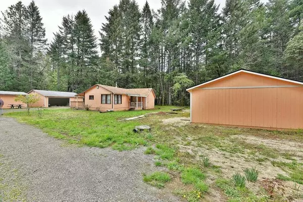 491 Hays Cutoff RD, Cave Junction, OR 97523