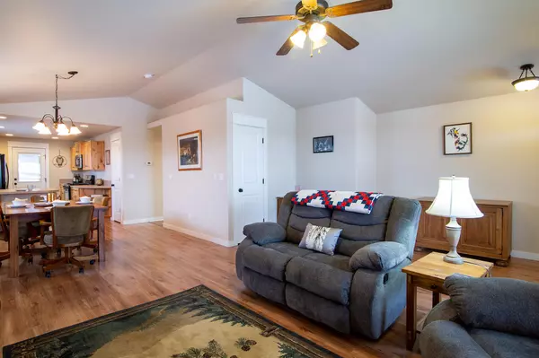 Bend, OR 97701,20685 Patriot LN