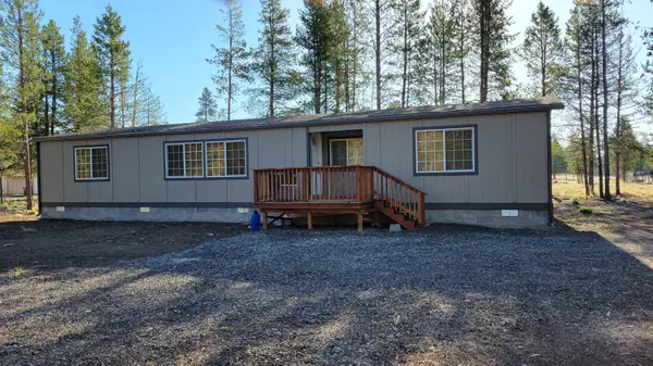 10853 Split Rail RD, La Pine, OR 97739