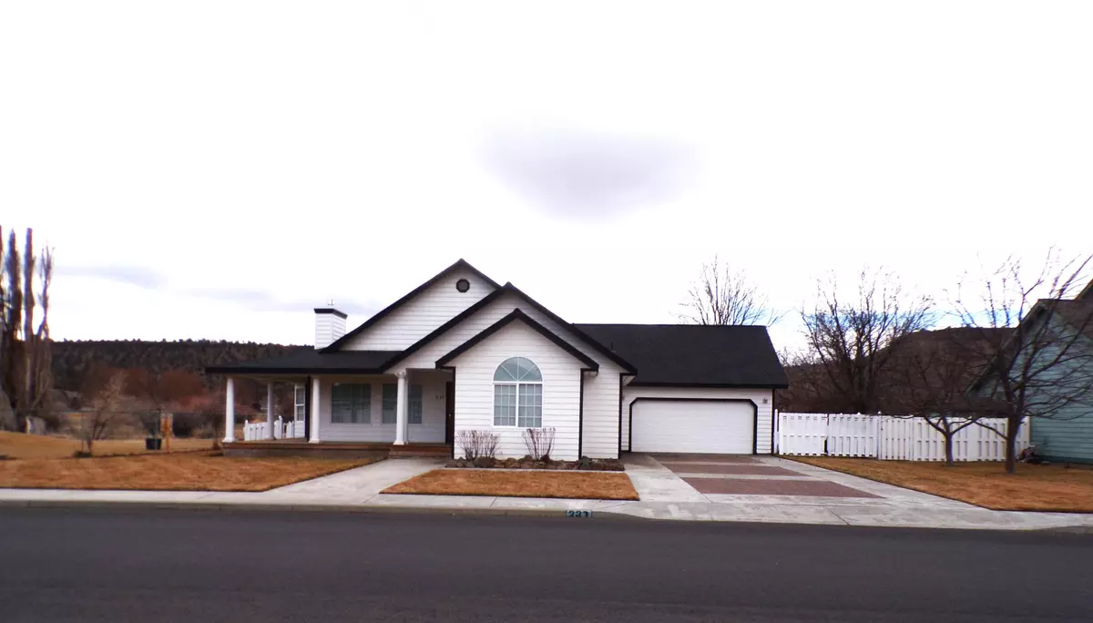 Prineville, OR 97754,237 Meadow Lakes DR