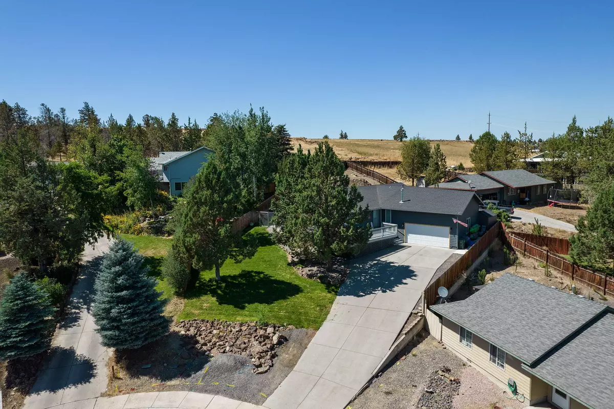 Madras, OR 97741,698 Deer Ridge CT