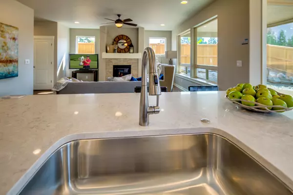 Bend, OR 97703,19231 Mt. Shasta DR #Lot 46