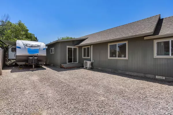 Redmond, OR 97756,2332 Timber AVE