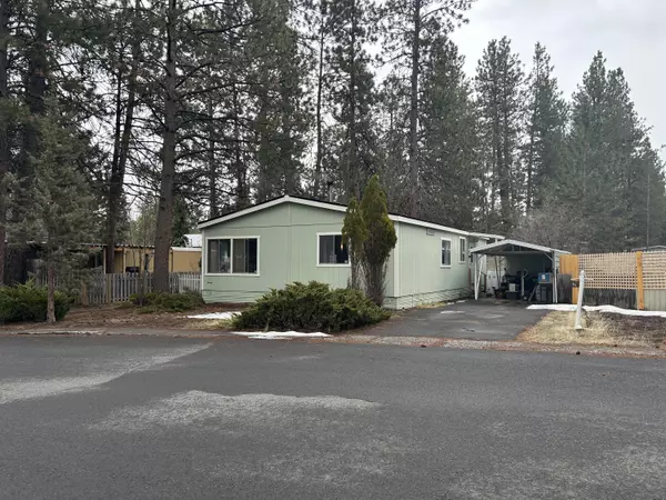 Bend, OR 97702,61040 Queens DR #15