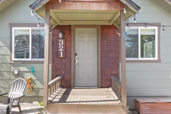 Ashland, OR 97520,321-323 Garfield ST