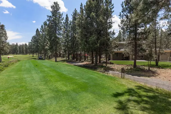 Bend, OR 97703,2863 McDermott PL #Lot 156