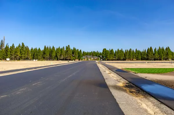 La Pine, OR 97739,Memorial LN #Lot 172