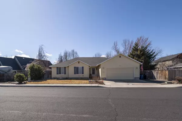 Redmond, OR 97756,2158 Quince AVE