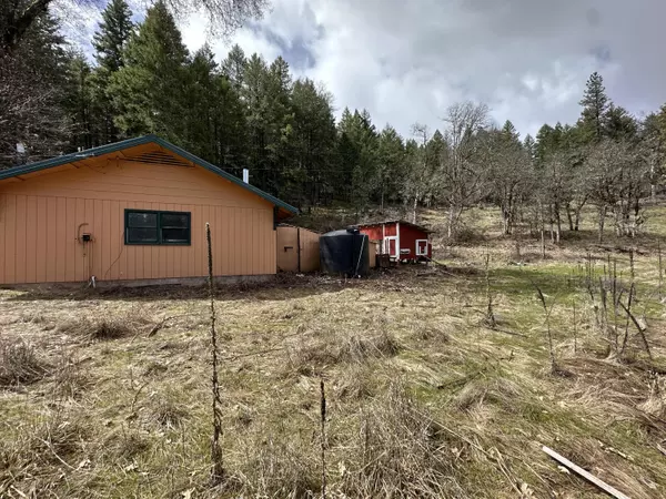 Trail, OR 97541,7185 Crowfoot RD