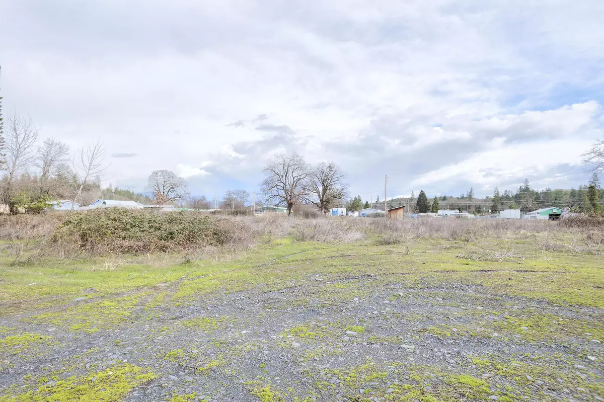 Merlin, OR 97532,510 Pear ST