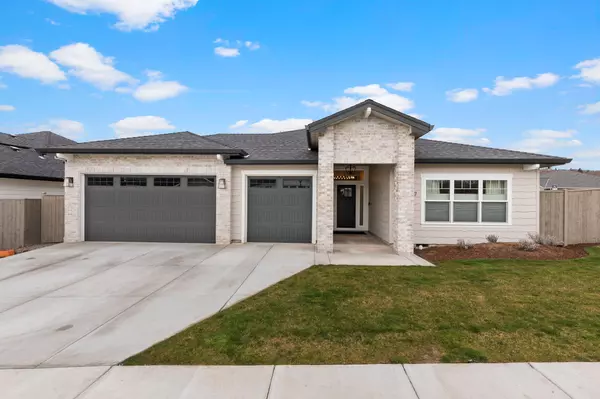 Medford, OR 97504,3887 Wyoming LN