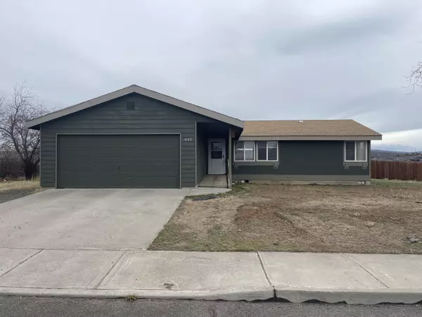 845 Sun DR, Madras, OR 97741