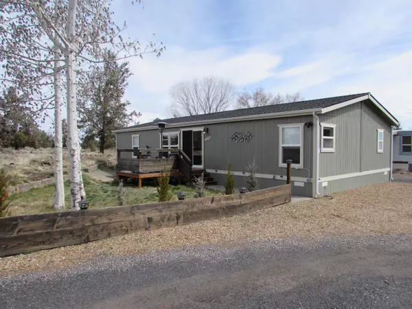 5063 Hwy 97 #43, Redmond, OR 97756